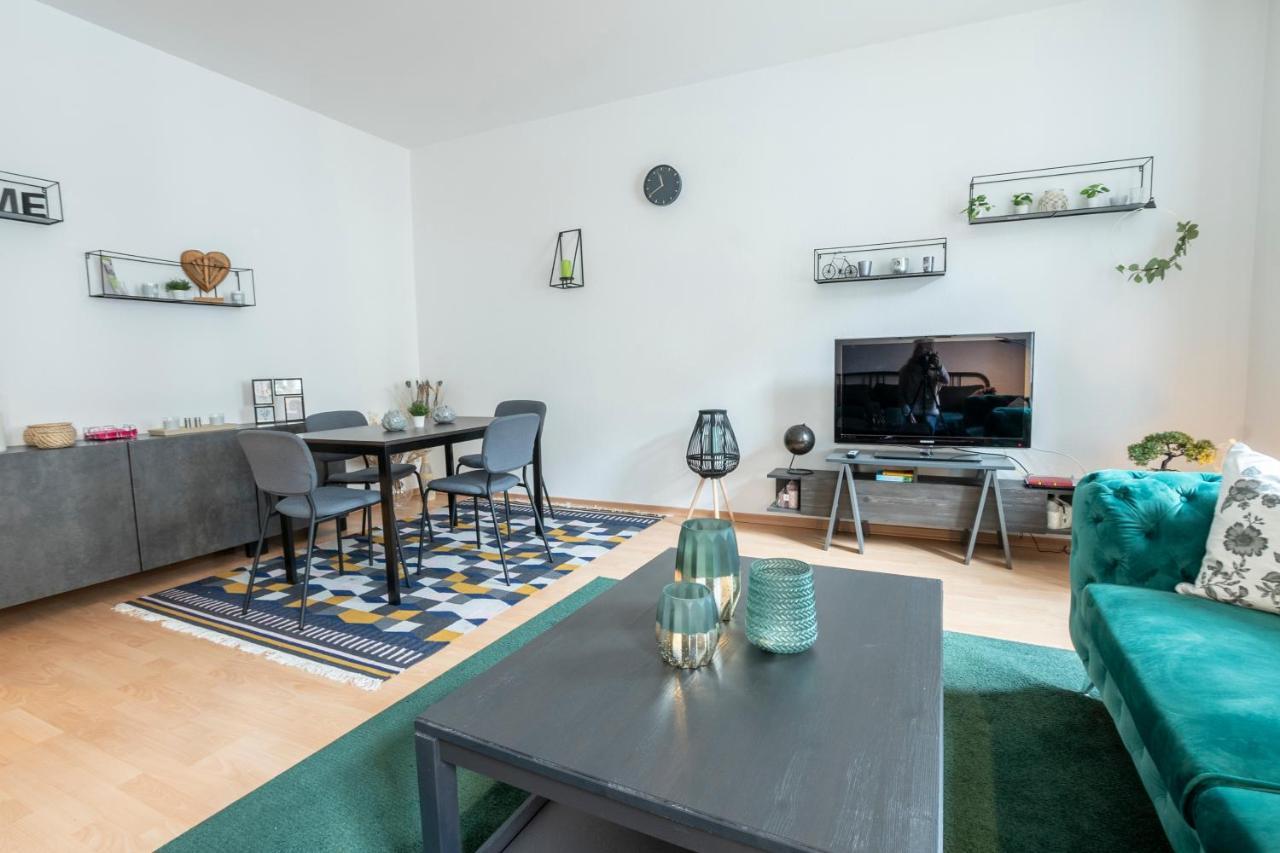 Zwickau Mittendrin, Tolles Balkon-Apartment Екстериор снимка