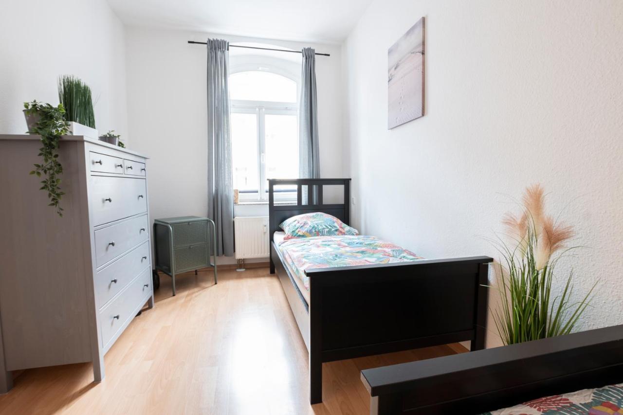 Zwickau Mittendrin, Tolles Balkon-Apartment Екстериор снимка
