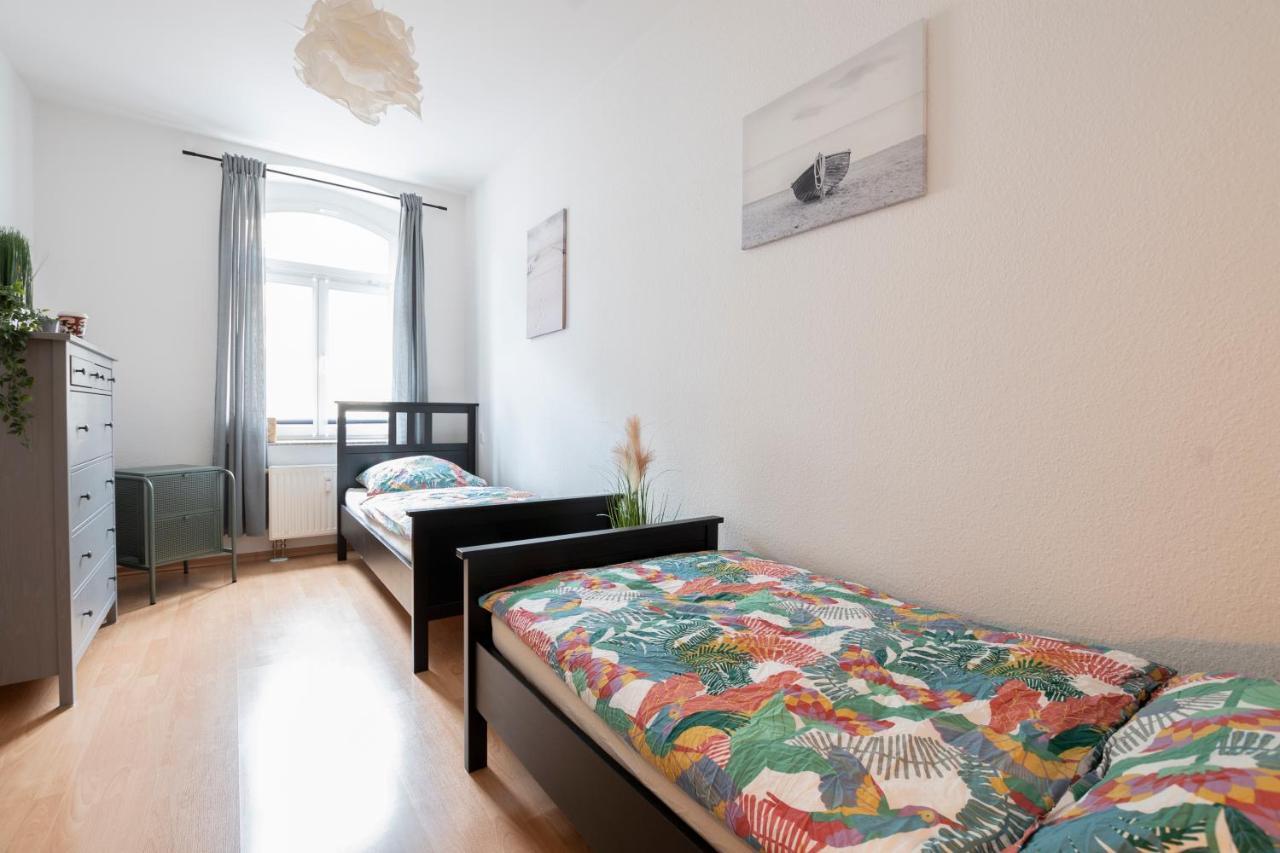 Zwickau Mittendrin, Tolles Balkon-Apartment Екстериор снимка